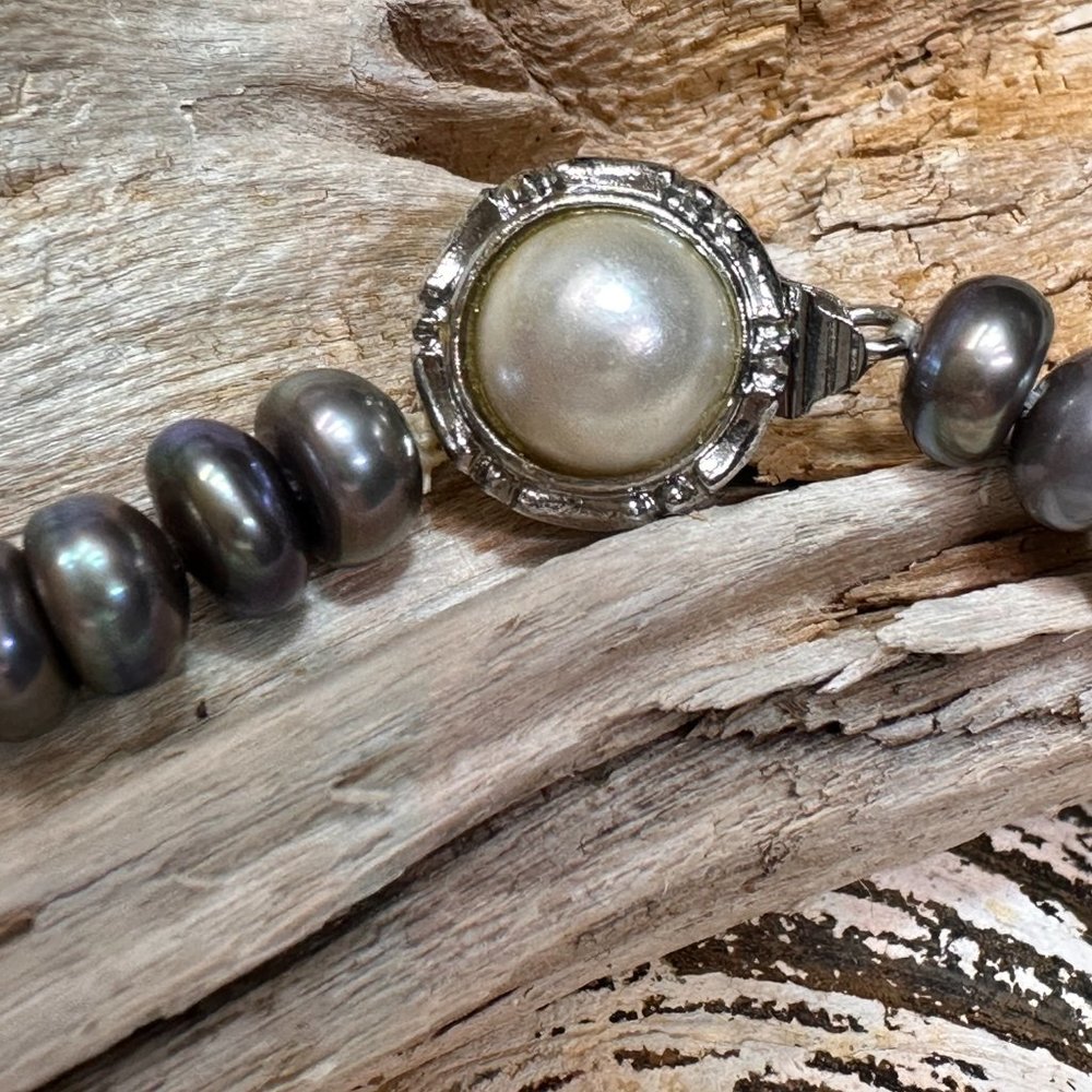 Grey Pearl Necklace - Picture 4 of 5